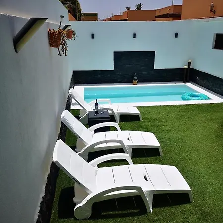 Sunny Paradise, Heater Pool * קורלחו