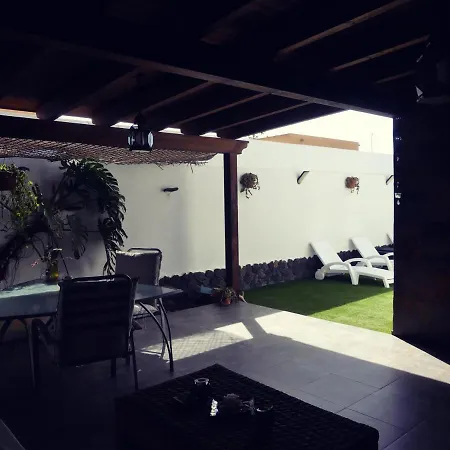 וילה Sunny Paradise, Heater Pool *